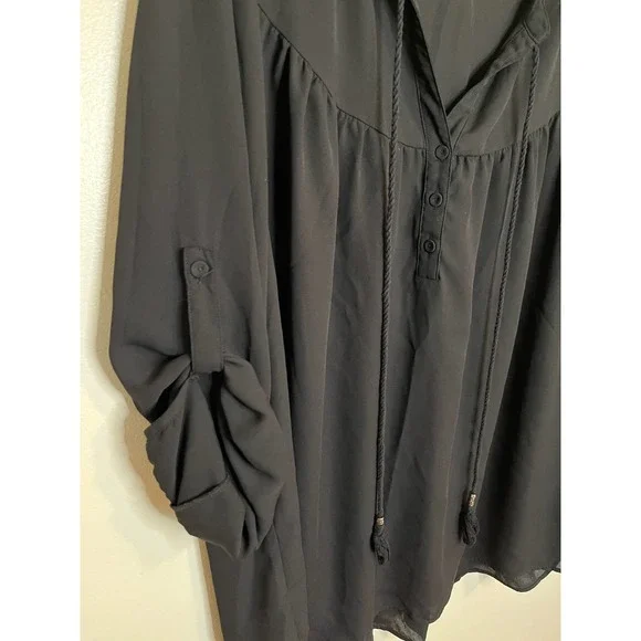 DR2 Roll Tab Long Sleeve Blouse Black Size 2X - Picture 4 of 5